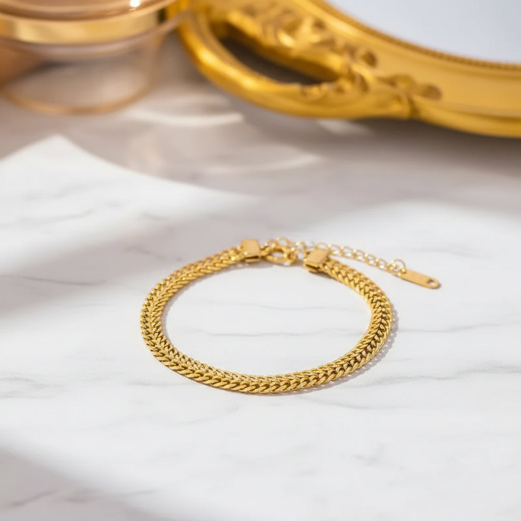 Kallisti Necklace & Bracelet