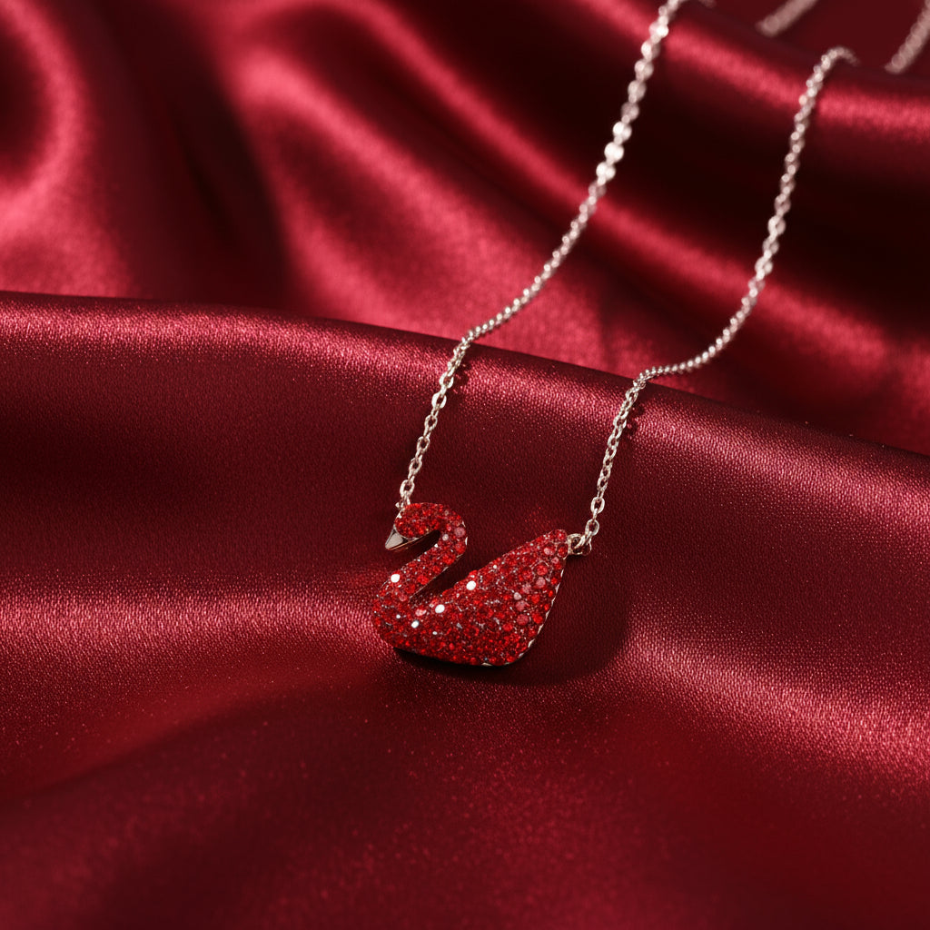 Aven Necklace (Swan)