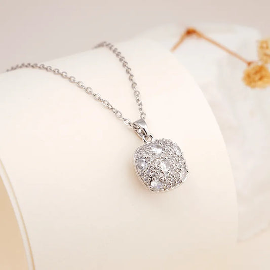 Olyra Necklace