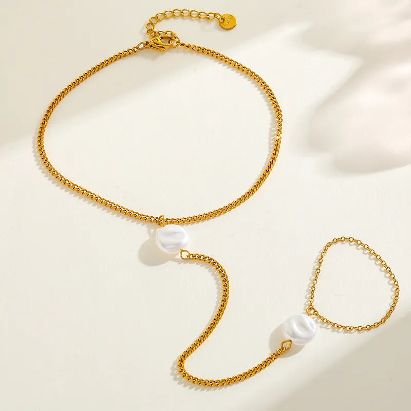 Vionne Hand Chain (Bracelet)