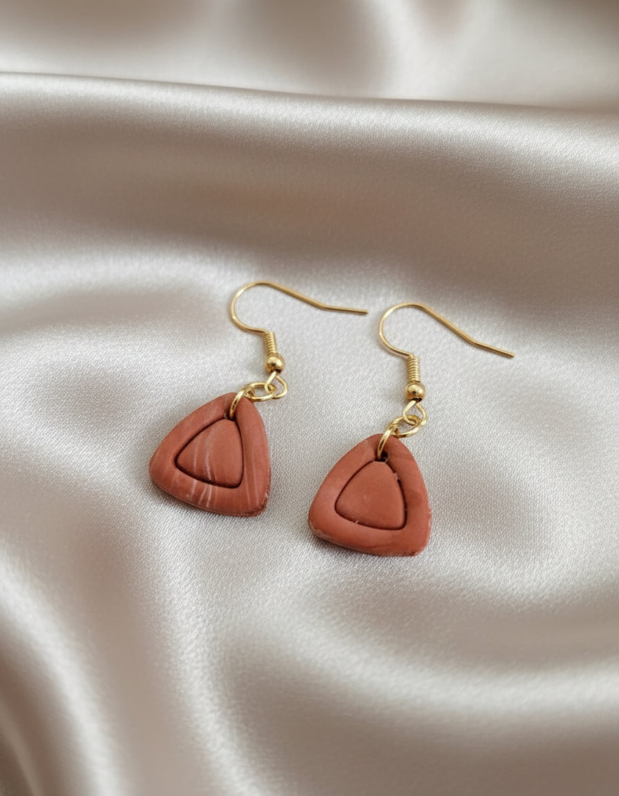 Kelokedara Earrings