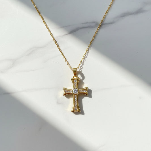 Leuko Necklace (Cross)