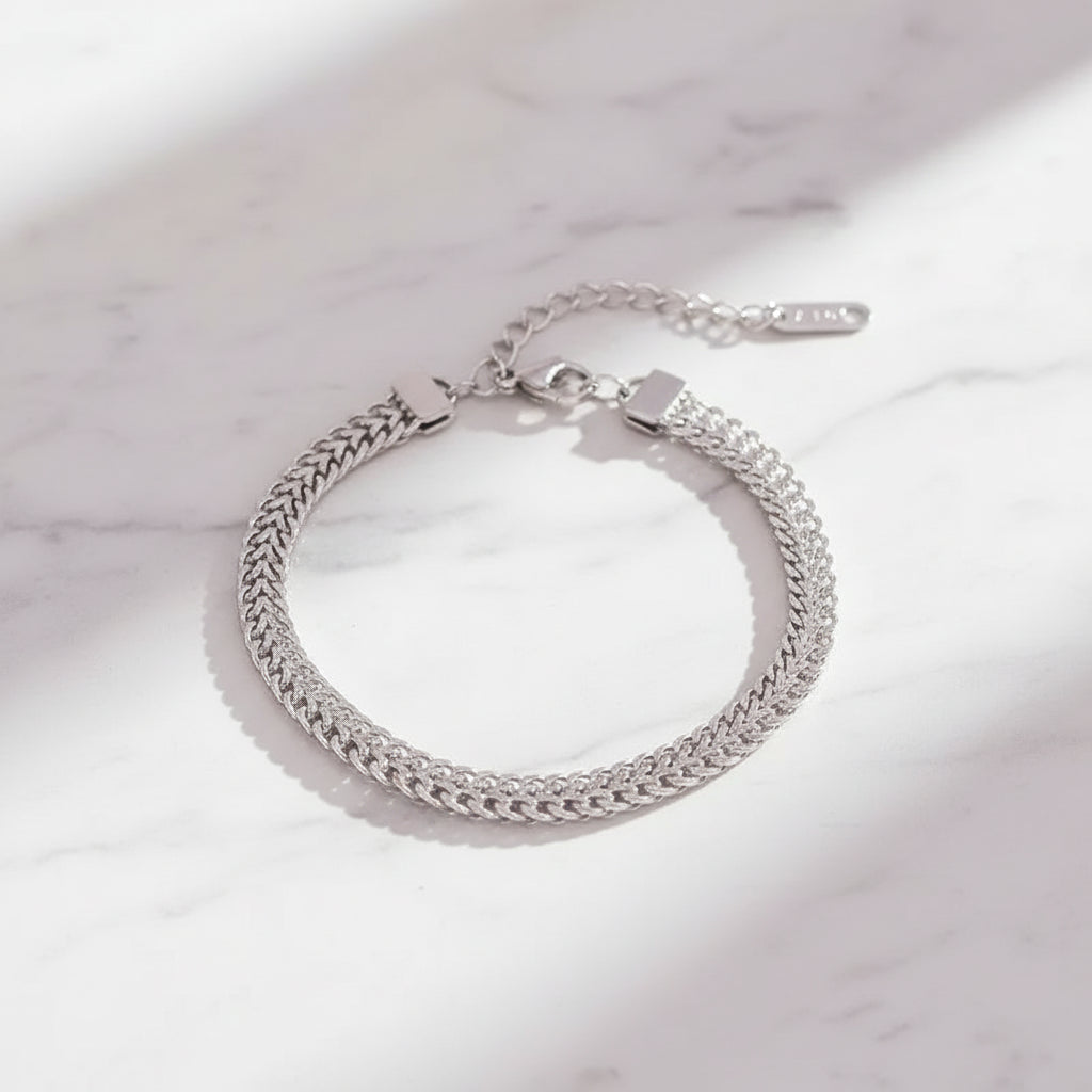 Kallisti Necklace & Bracelet