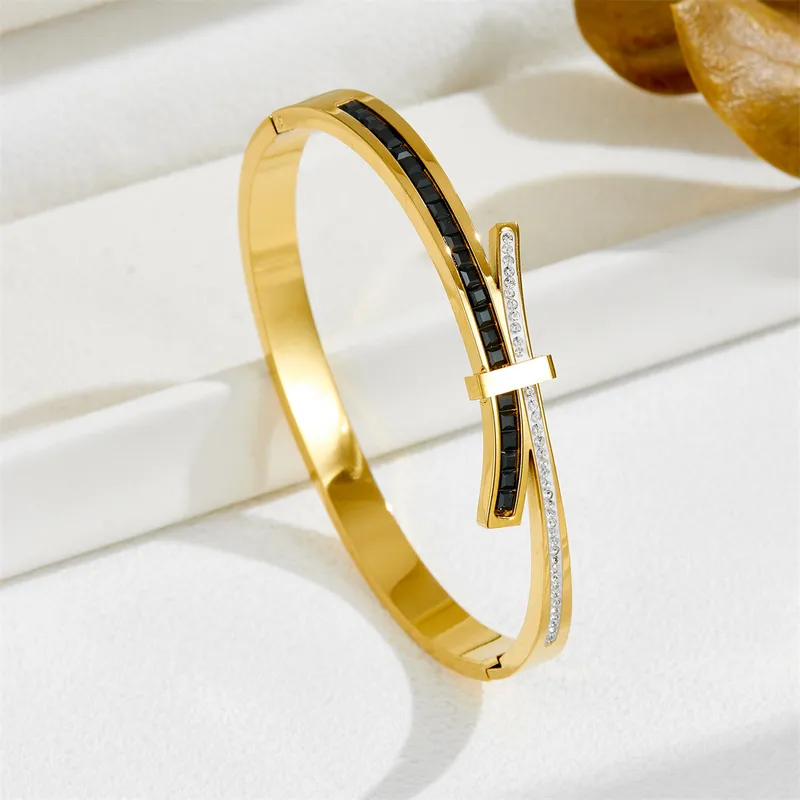 Zircon Wing Cuff Bracelet