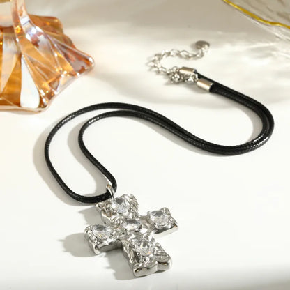 Triumph Necklace (Cross)