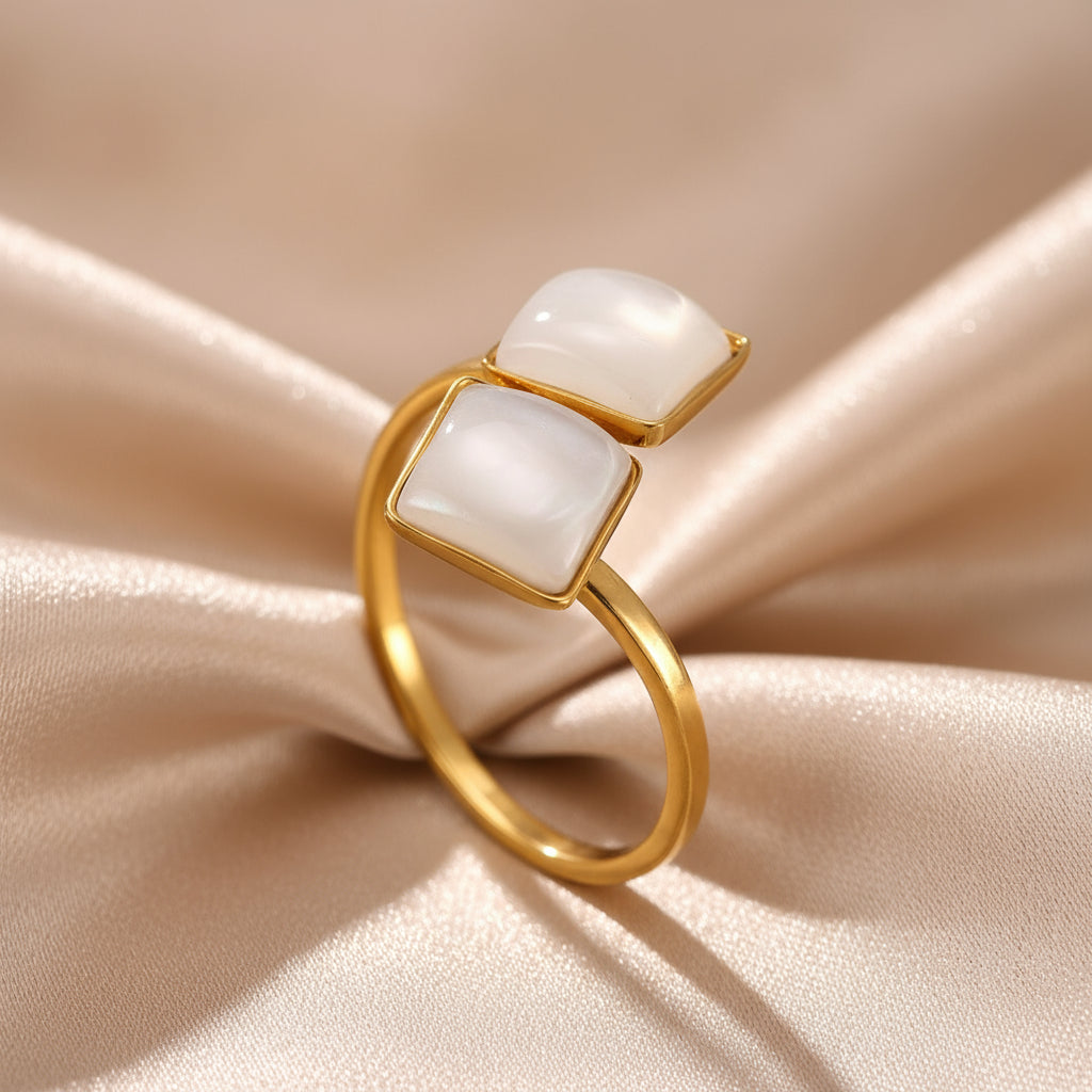 Mavine Ring