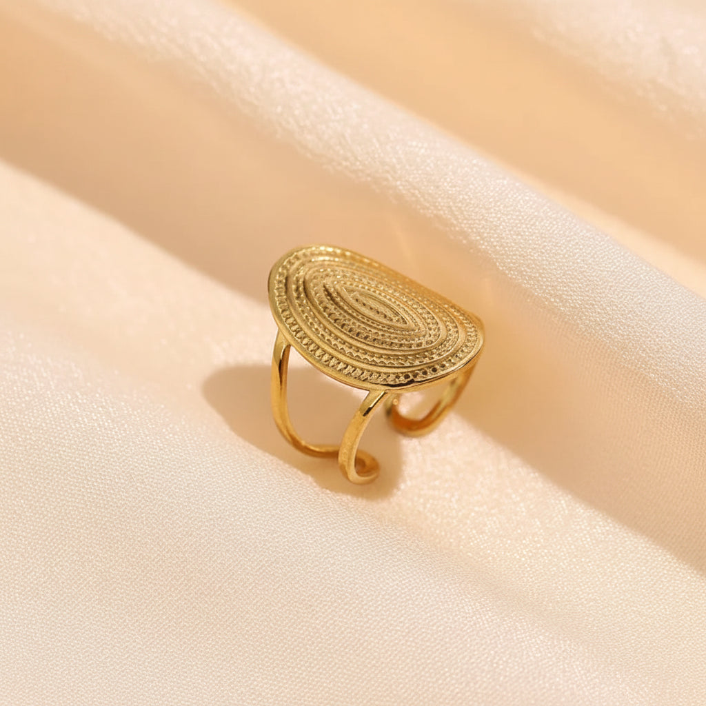 Vana Ring