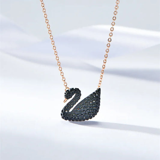 Aven Necklace (Swan)