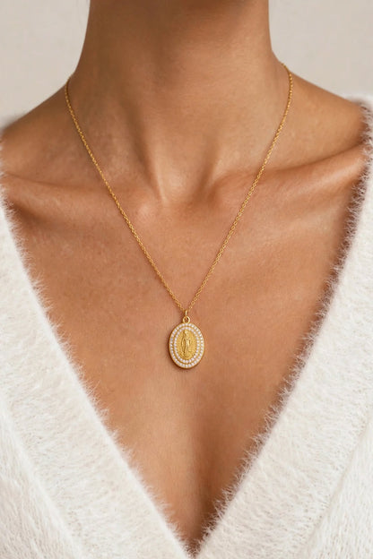 Pisti Necklace
