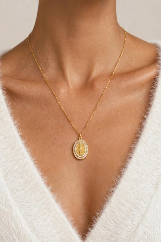 Pisti Necklace