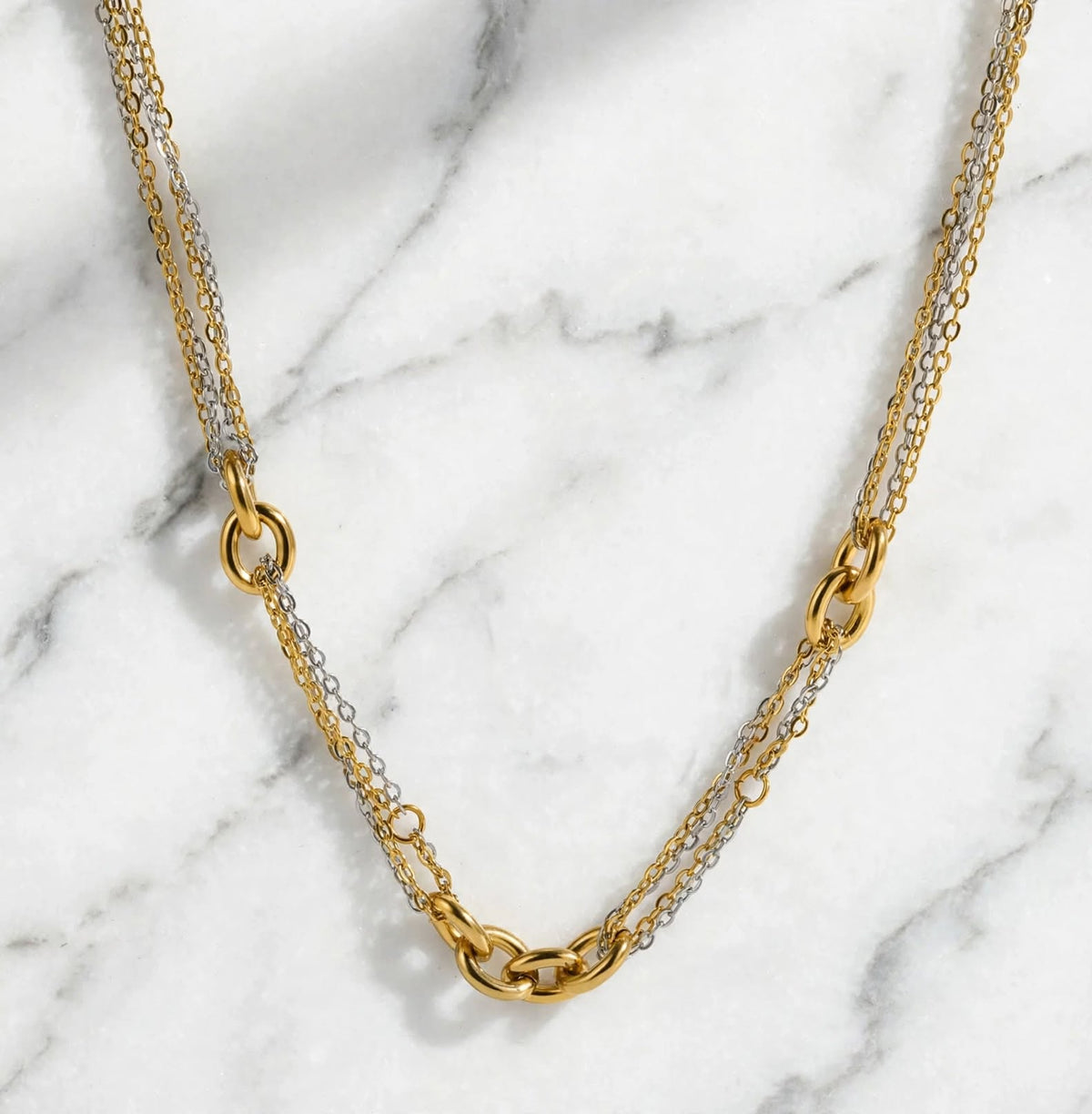 Dixromo Necklace
