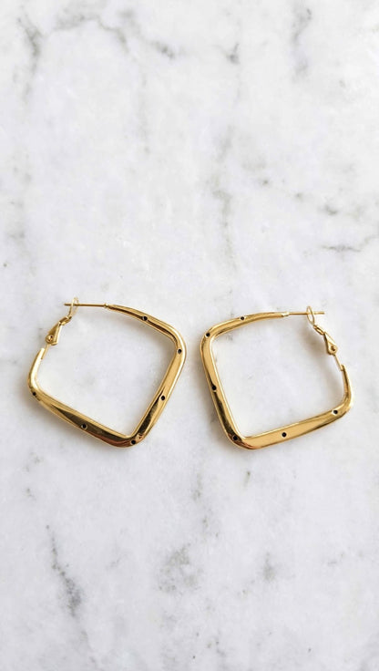 Noctivra Earrings