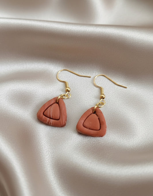 Kelokedara Earrings